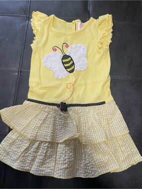 Jenny & Me Soft Yellow Baby Tee - Cute Crewneck